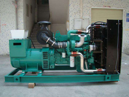新化1100kw康明斯柴油发电机组图片 新化1100kw康明斯柴油发电机组图片